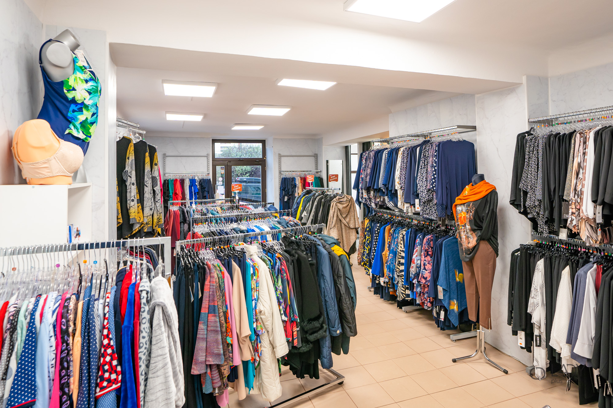 Butiky XL dámské oblečení ve velkých velikostech těhotenské oblečení Rzeszów Polsko