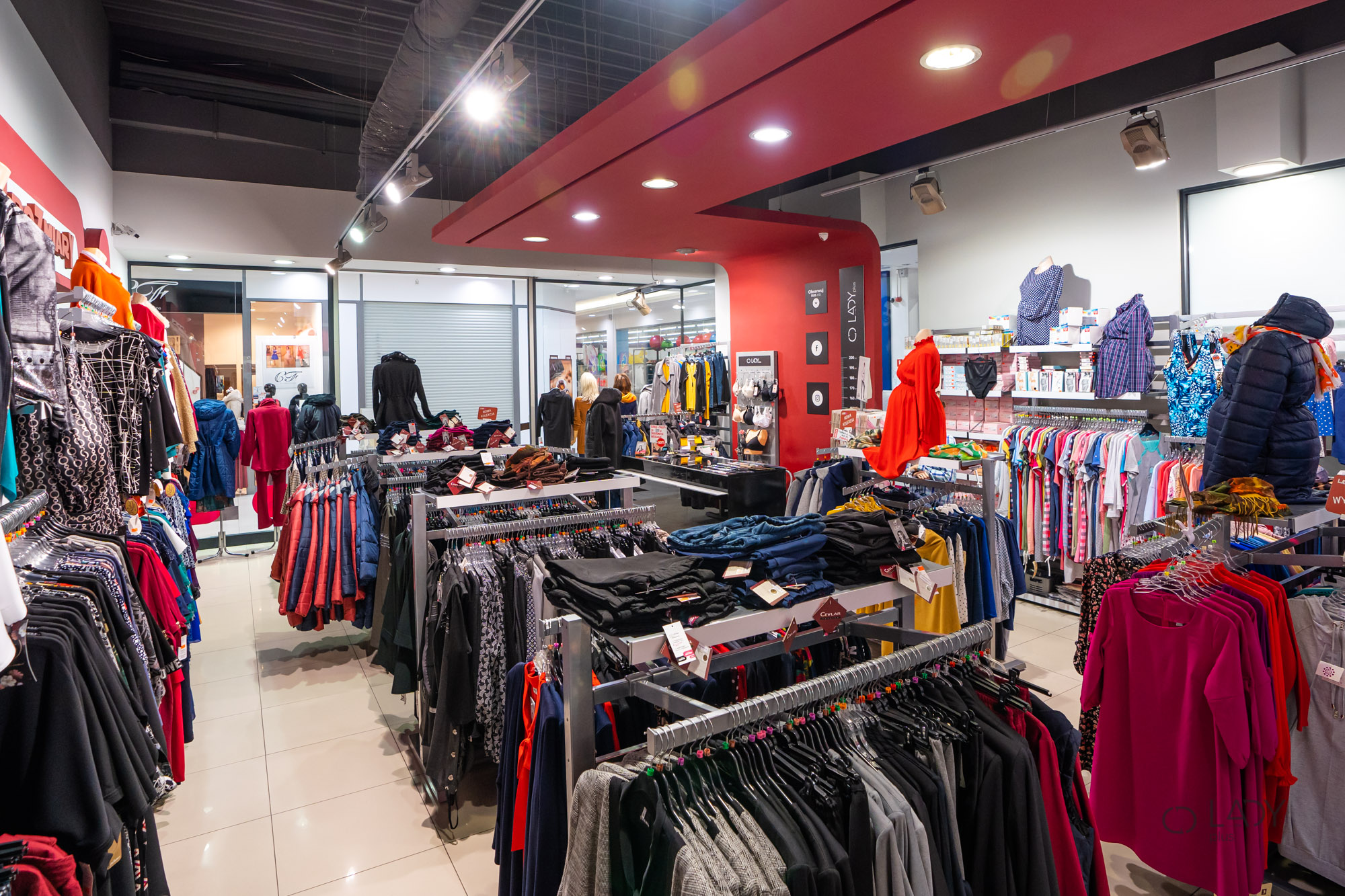 Butiky XL dámské oblečení ve velkých velikostech těhotenské oblečení Rzeszów Polsko